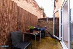 Courtyard Garden- click for photo gallery